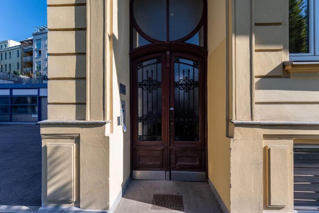 Compact Studio Near Center By Hm Vienna Exterior photo